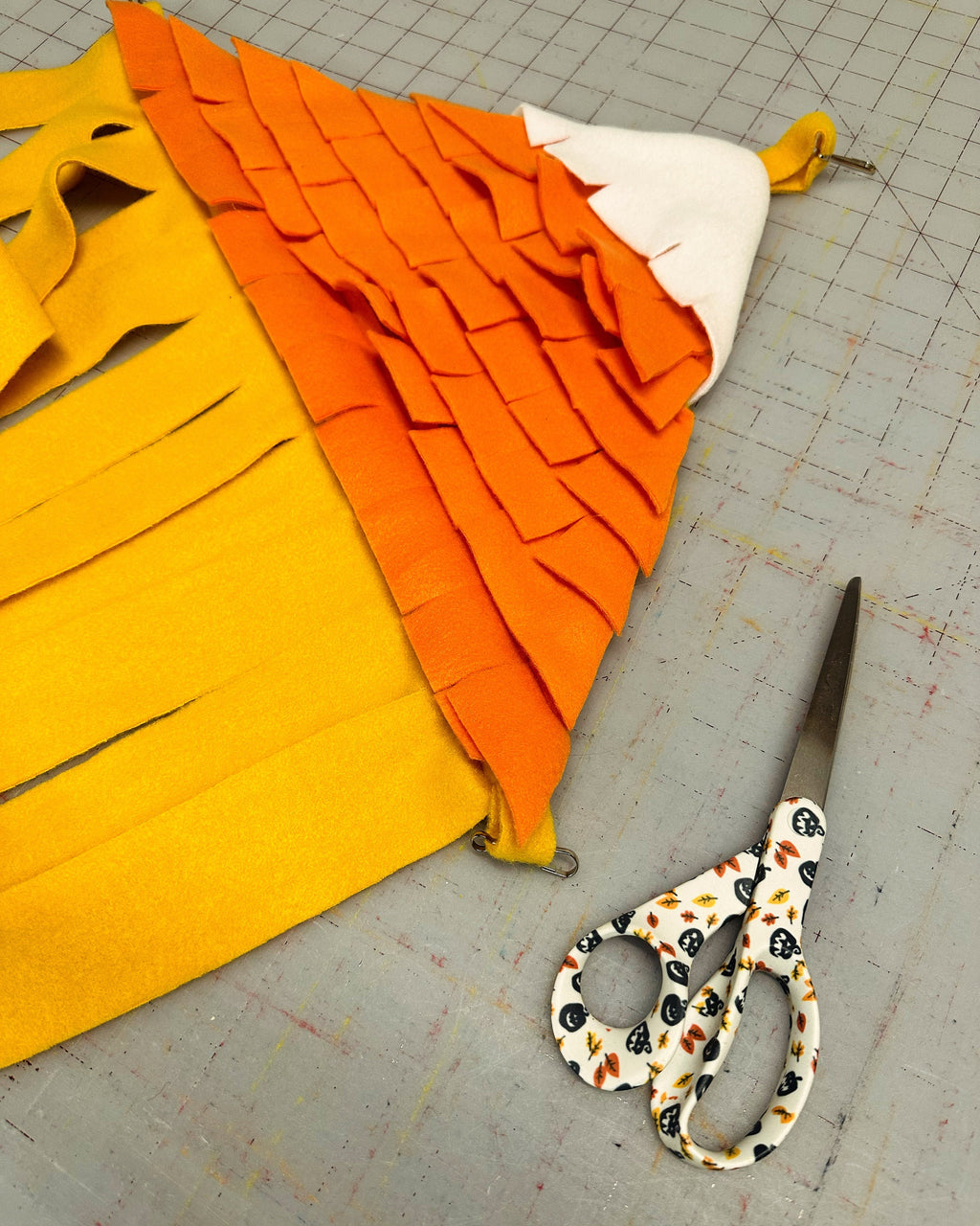 Halloween Candy Corn Fleece Corner Forest: Guinea Pig Cage Accessory