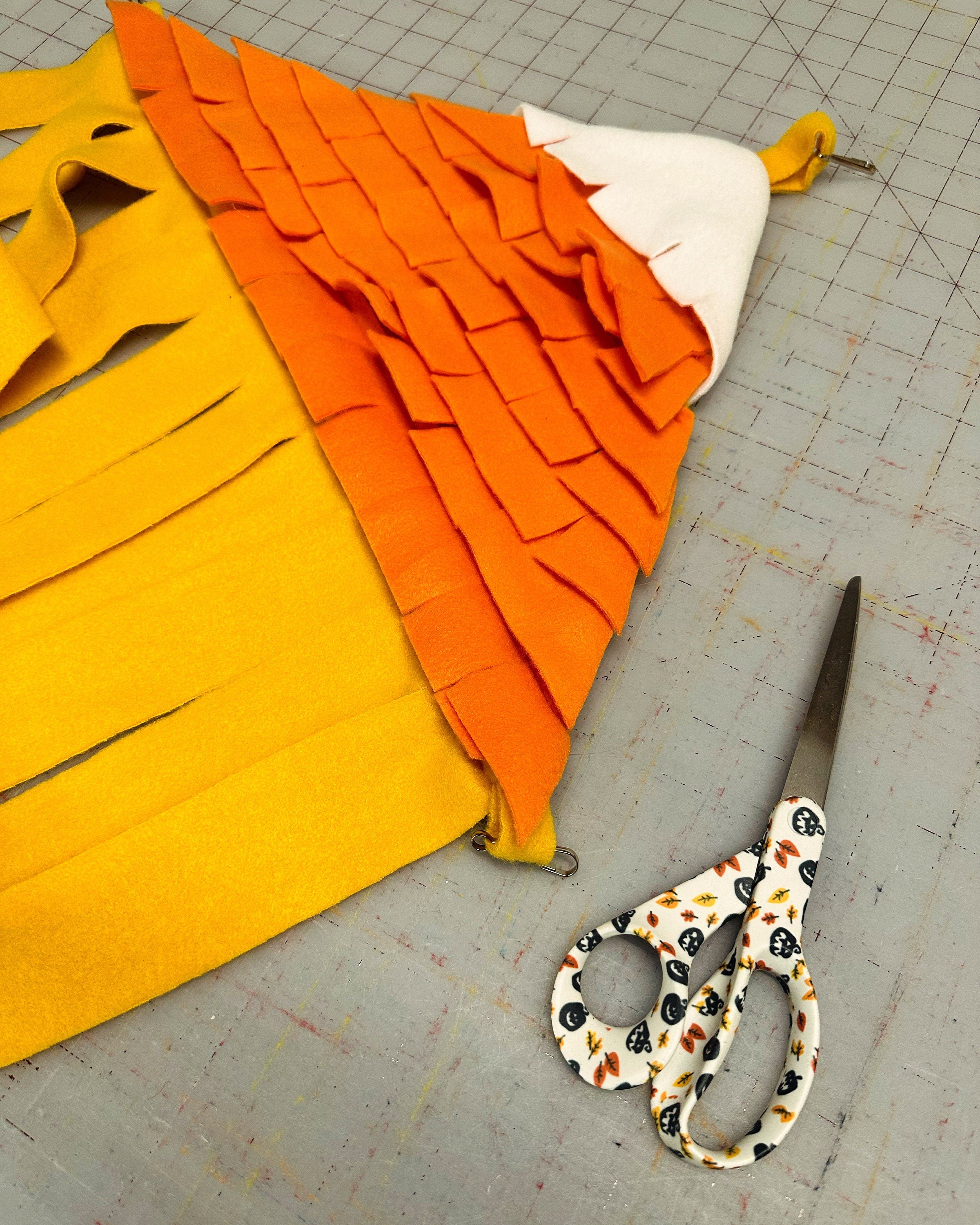 Halloween Candy Corn Fleece Corner Forest: Guinea Pig Cage Accessory