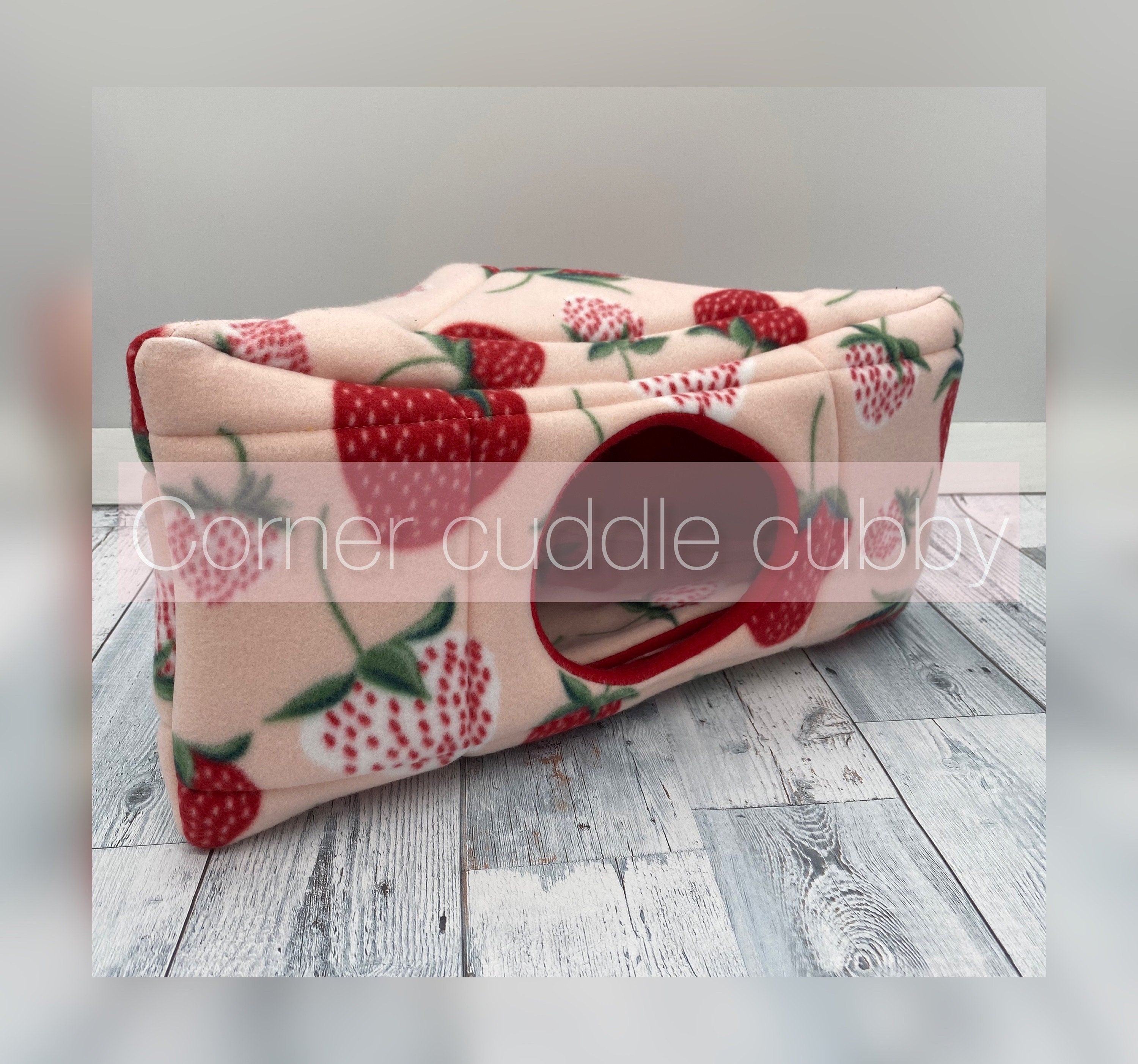 Corner cuddle bed | Fleece corner bed  | Guinea pig corner bed  | Small animal fleece bed