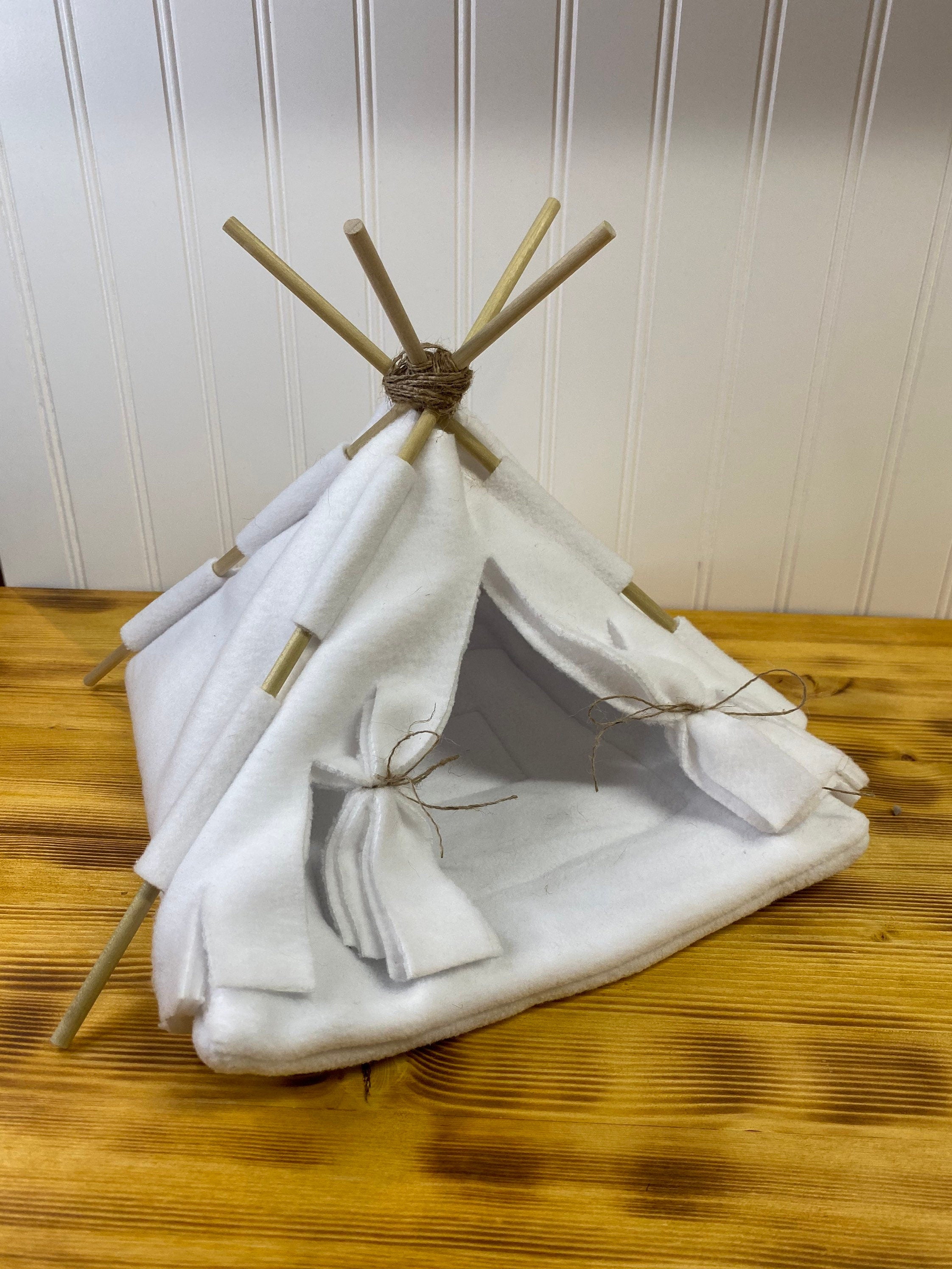 Guinea pig teepee bed White | teepee | Guinea pig toy | Fleece guinea pig accessories | guinea pig bed