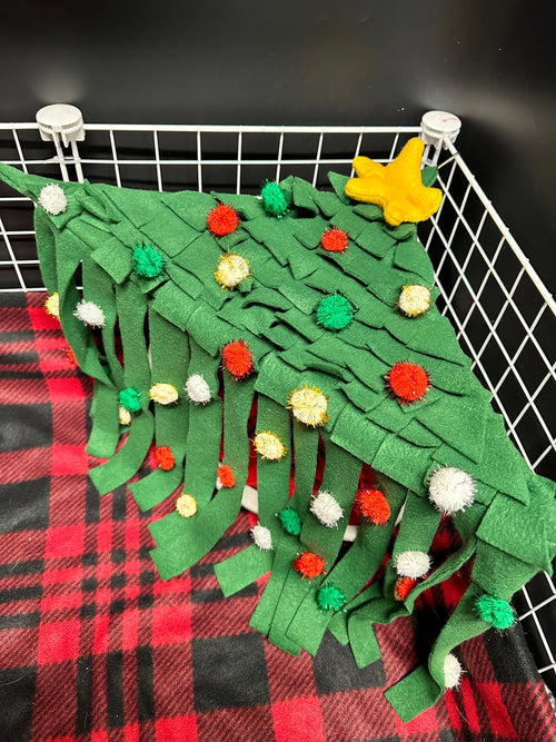 Christmas tree with ornaments corner fleece Forrest | Fleece Forrest | Guinea pig cage accessory | Christmas holiday cage theme