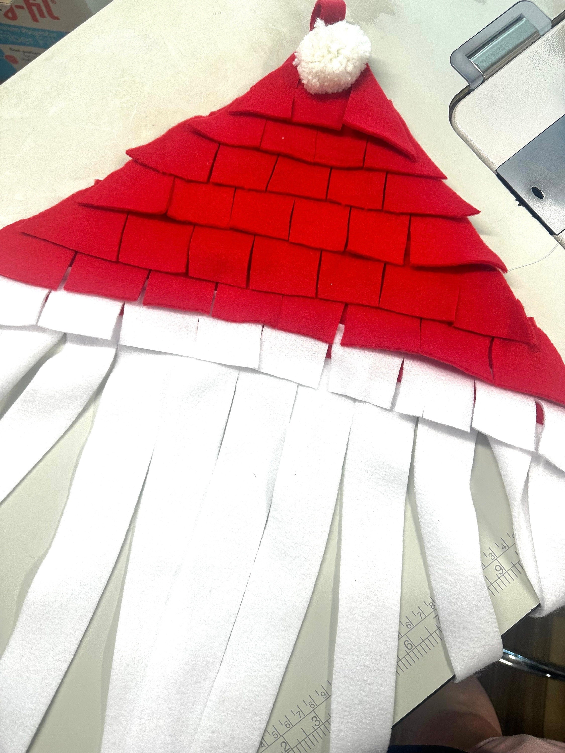 Christmas Santa Hat Fleece Corner Forest: Guinea Pig Cage Accessory