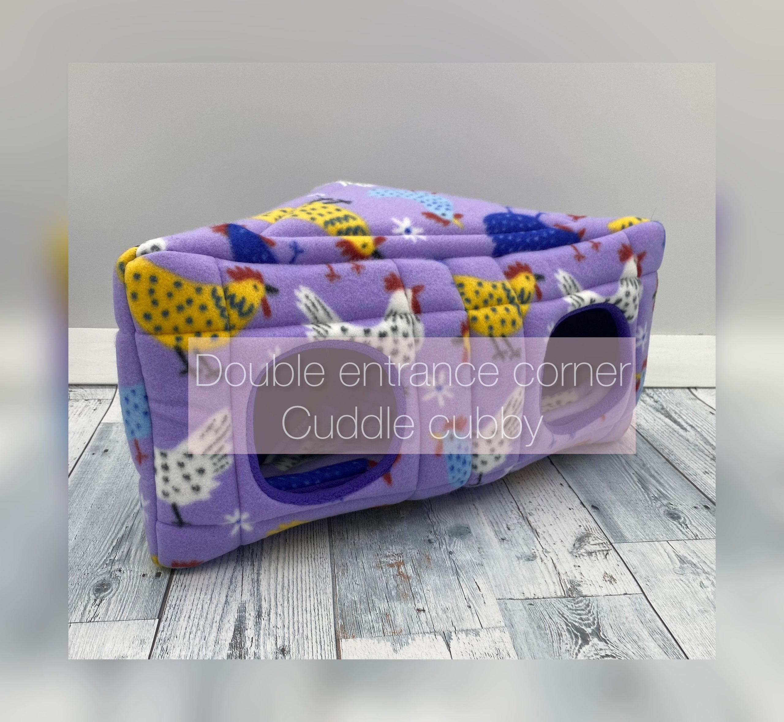 Corner cuddle cubby double entrance | Fleece corner bed  | Guinea pig corner bed  | Small animal fleece bed